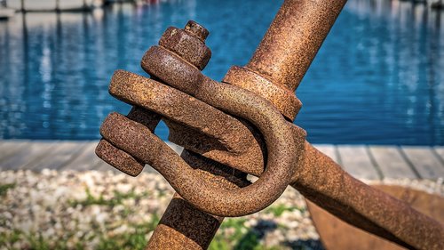 iron  rust  anchor