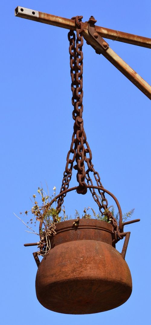 iron rust pot