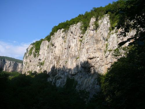 iskar cliff rocks
