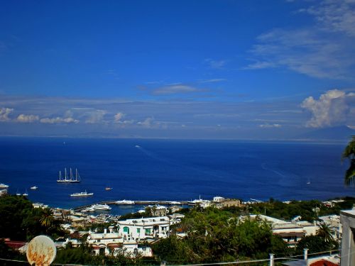 isle of capri italy sea