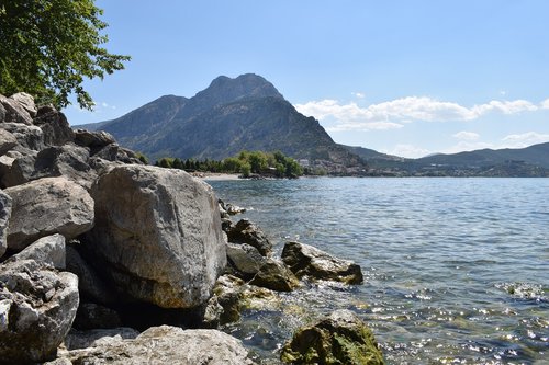 isparta turkey  is spinning  eğirdir lake