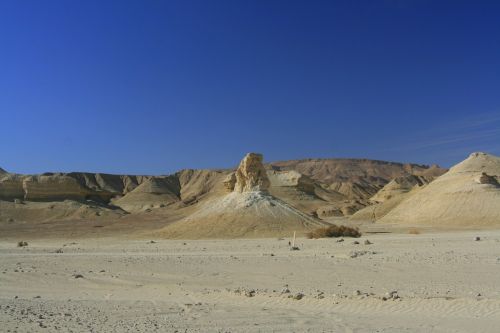 israel dead sea sand