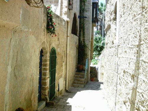 israel old town alley