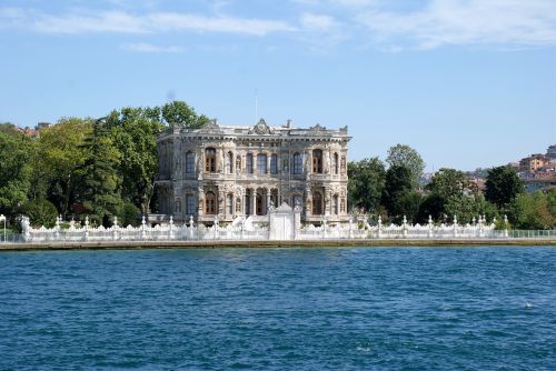 istanbul marine sky