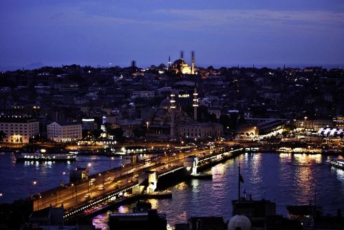 istanbul night river