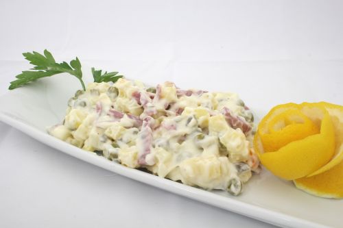 italian salad mayonnaise garnish