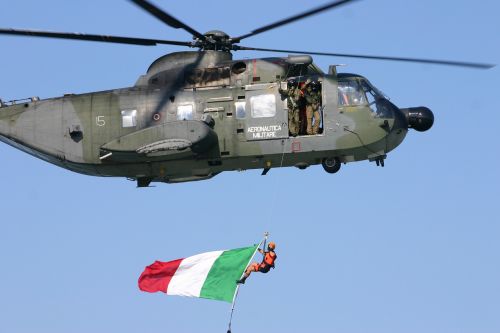 italians military flag