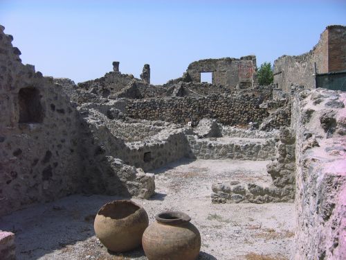 italy pompeii the ruins of the