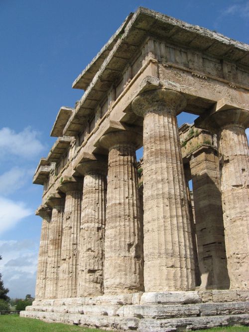 italy paestum ancient history