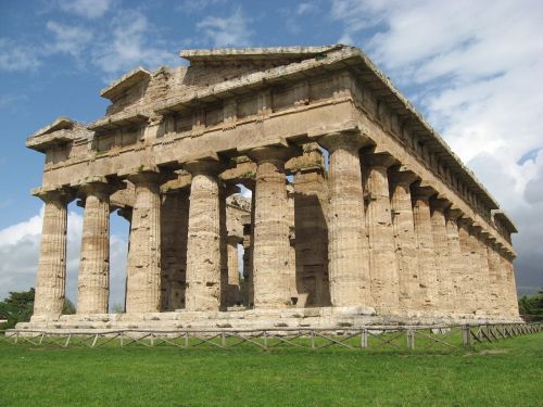 italy paestum ancient history