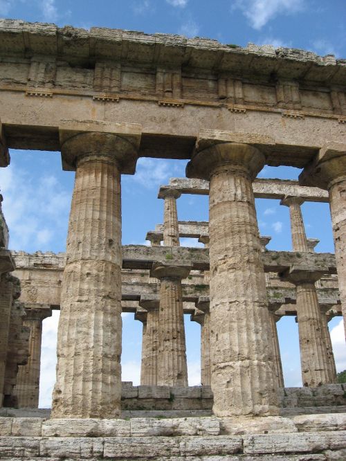 italy paestum ancient history