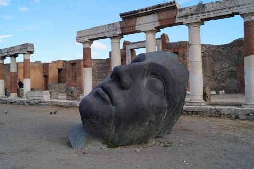 italy pompeii moderne kunst
