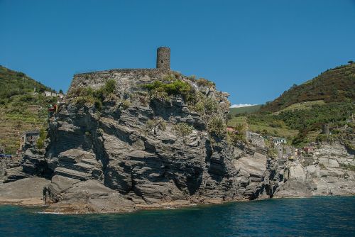 italy cinque terre castle