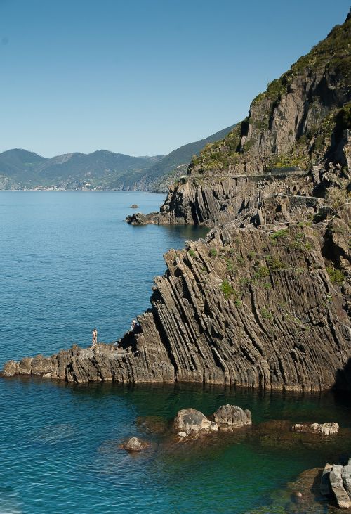 italy cinque terre cliffs