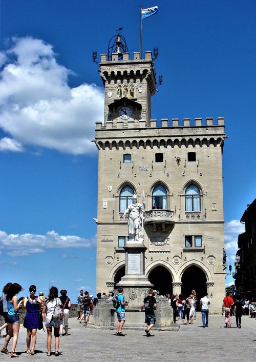 italy architecture street