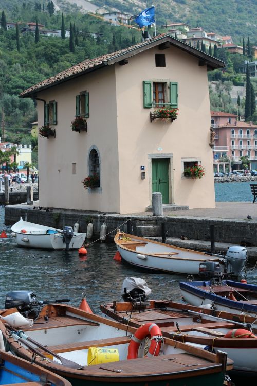 italy garda landscape