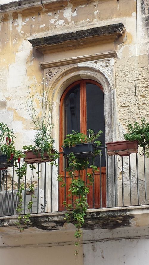 italy balcony door