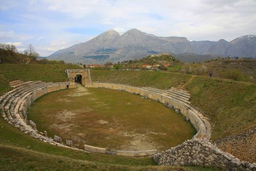 italy ruins arena