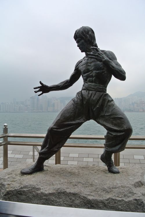 bruce lee hong kong statue