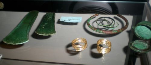 Jade And Gold Viking Accessories