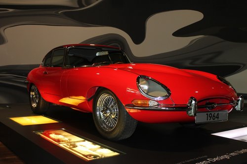 jaguar  auto  1964
