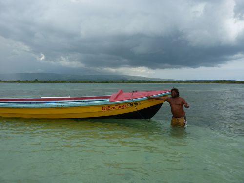 jamaica beach boat