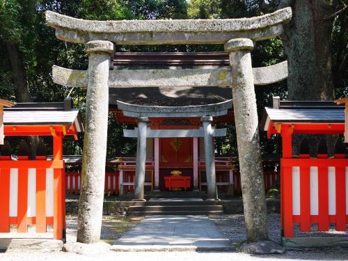 shrine torii japan