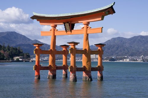 japan  torii  miyajima