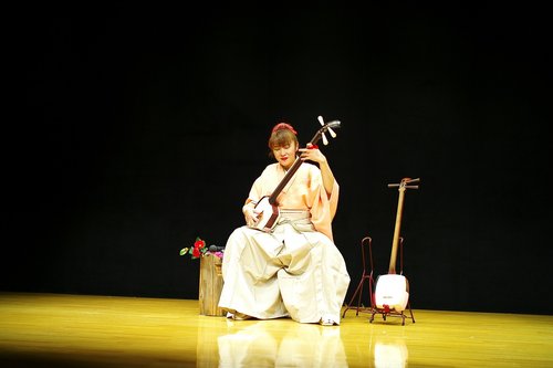 japan  woman  music