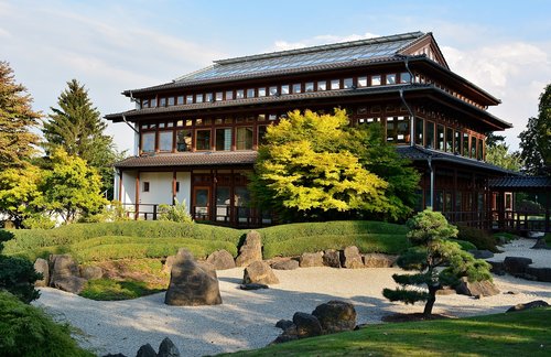 japanese garden  thuringia germany  tea house