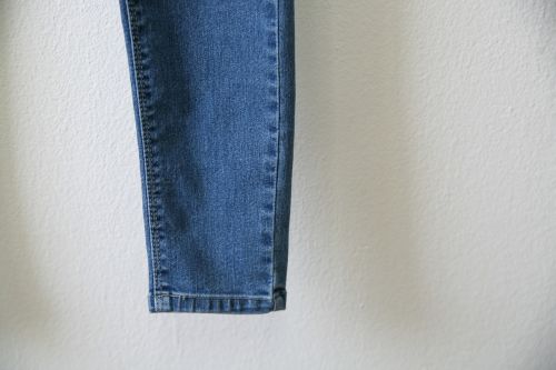 jeans detail bonded