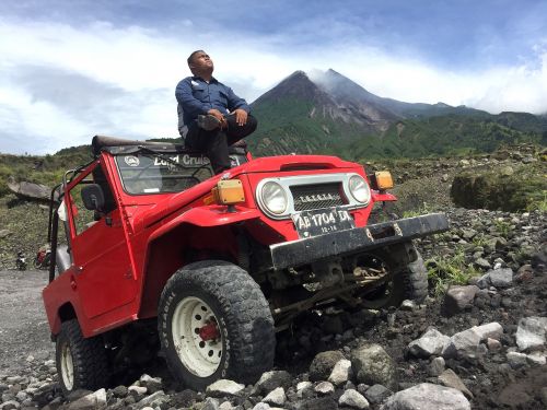 jeep looking sky