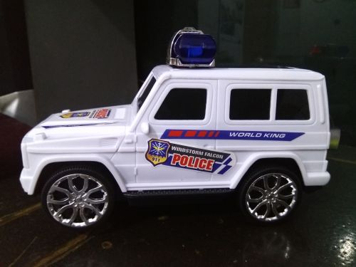 jeep police car white jeep