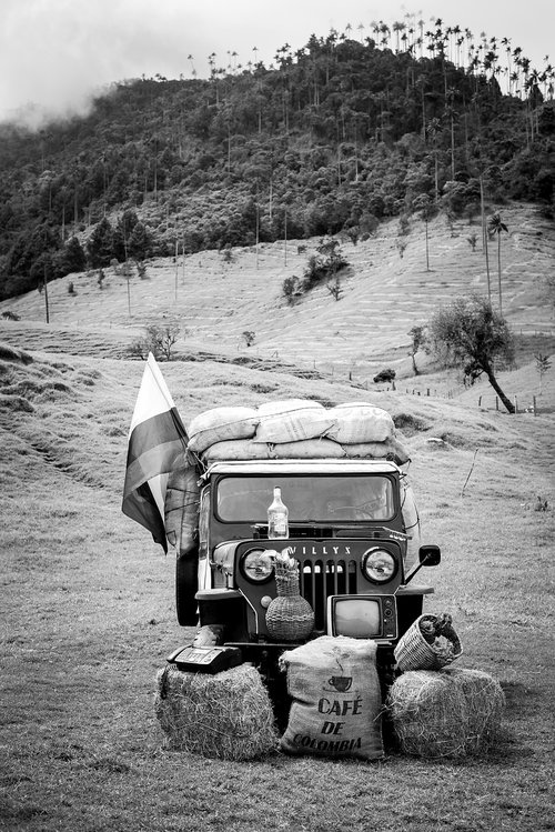 jeep  black and white  peasant