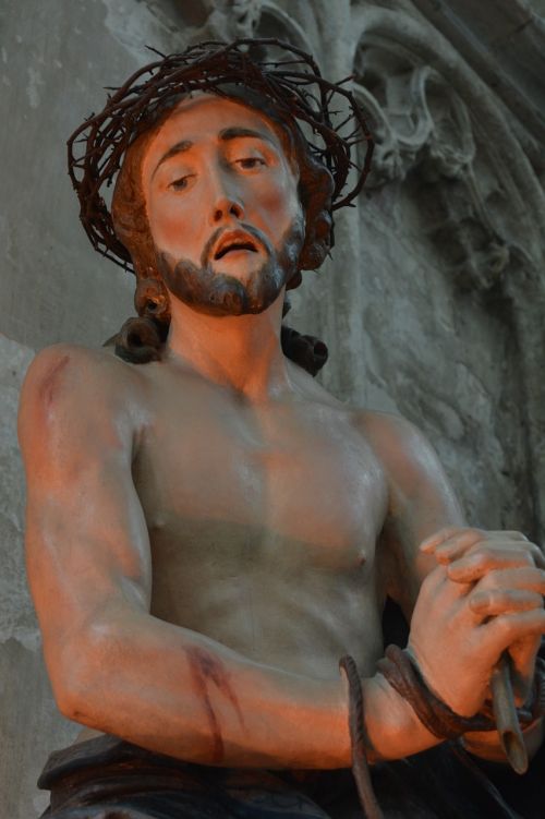 jesus statue faith