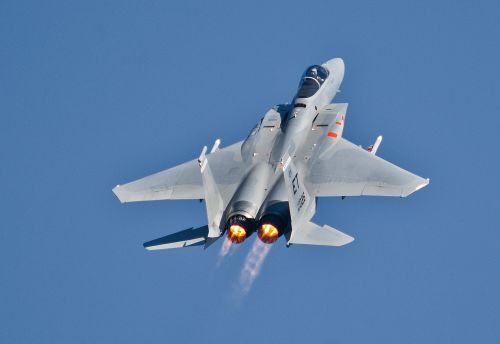 jet fighter aircraft