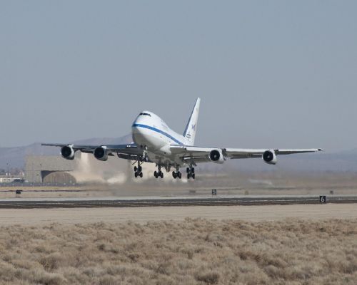 jetliner takeoff boeing 747sp