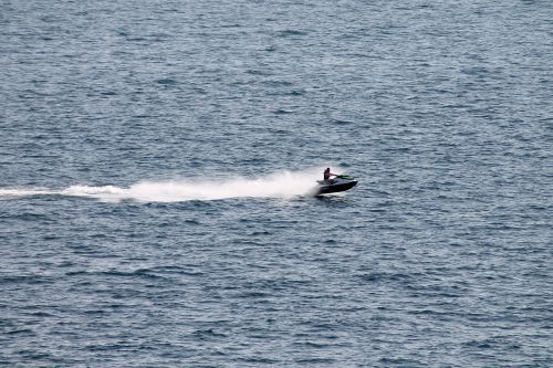 jetski action motorboat