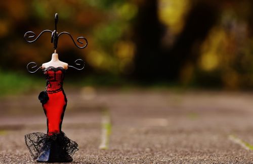 jewellery stand body bust