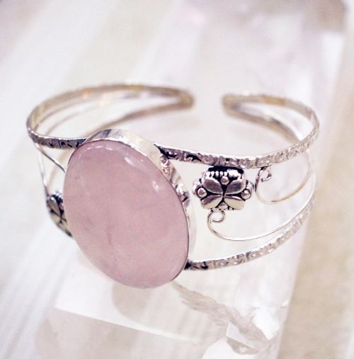 jewelry rose quartz pink