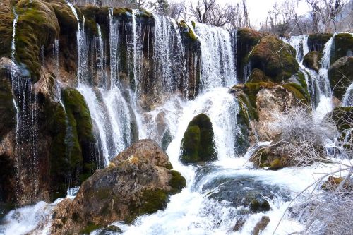 jiuzhaigou water falls