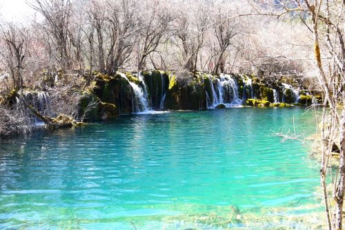 jiuzhaigou water blue