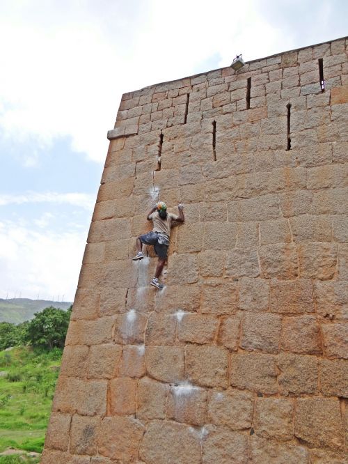 jyothi raj rock climber chitradurga