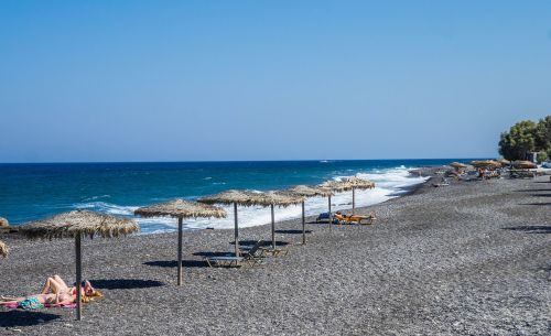 kamari beach santorini