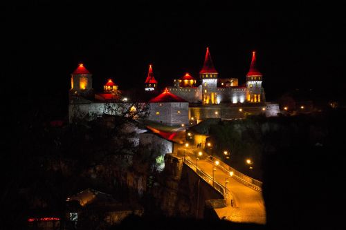 kamenets-podolskiy night castle