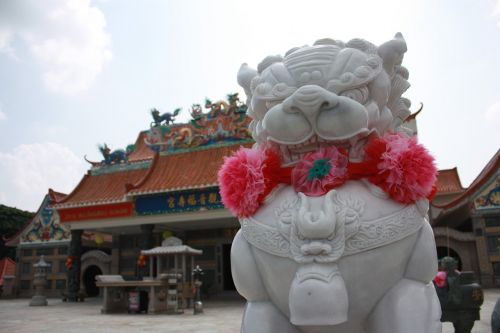 kanchanaburi thailand chinese temple