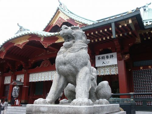 kanda myojin shrine guardian dogs
