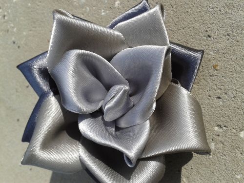 kanzashi rose grey