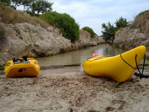 kayak yellow canoeing