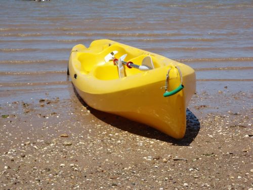 kayak pond water